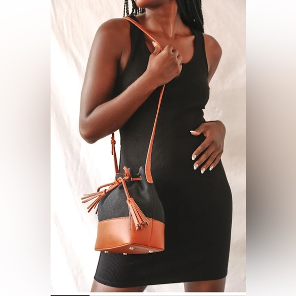 Lulu’s You Go Girl Black and Camel Drawstring Crossbody Bucket Bag NWOT - Picture 1 of 9